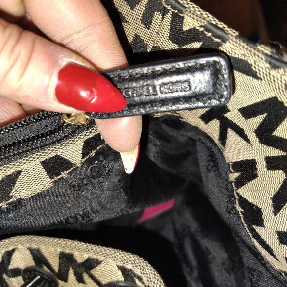 Michael Kors Collection Black and Tan Shoulder Bag - Picture 3 of 5